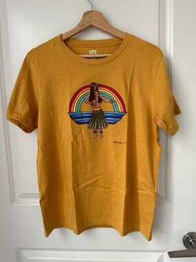 Uniqlo Women’s T-Shirt